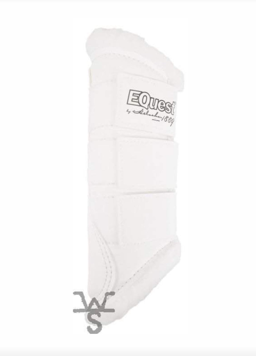 Equest White Brushing boots with White Faux Fur